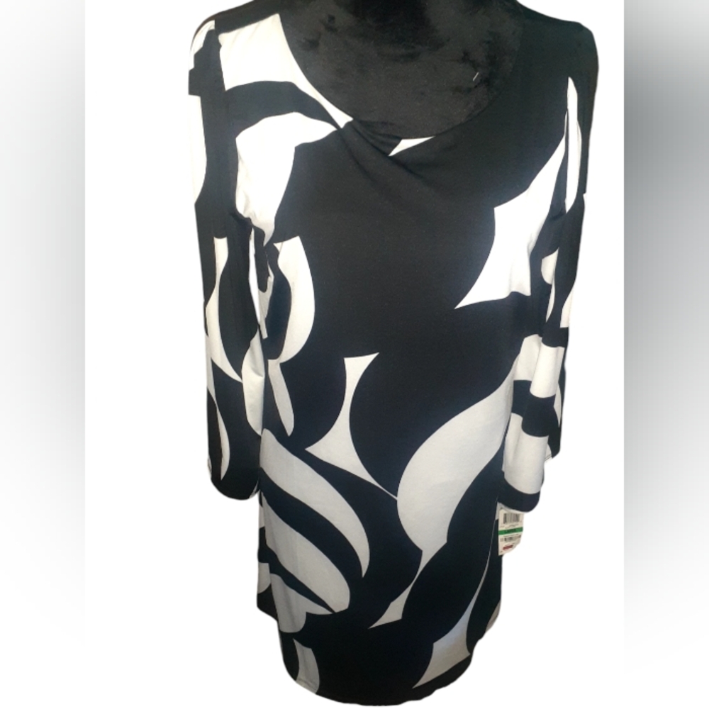Womens Size Large Dress. Nwt